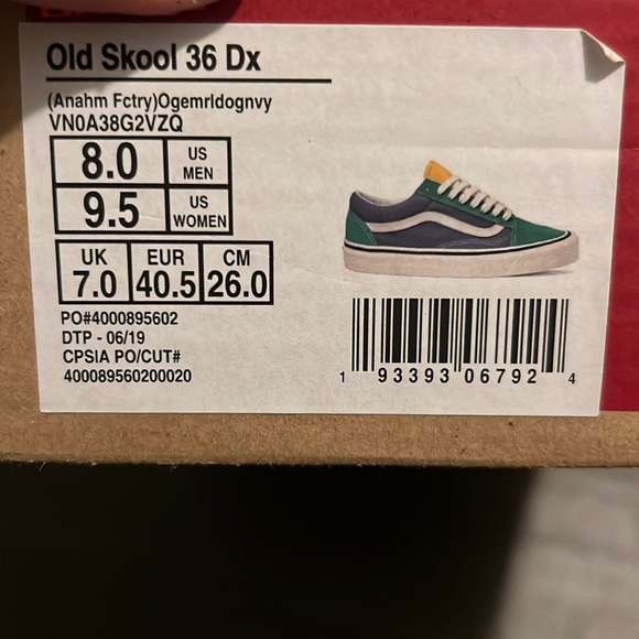 Vans Old Skool Sneakers - Picture 2 of 4